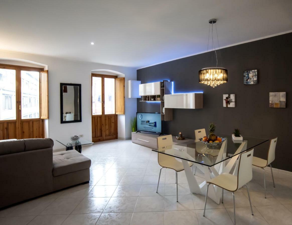 شقة La Casa Nel Corso كالياري المظهر الخارجي الصورة